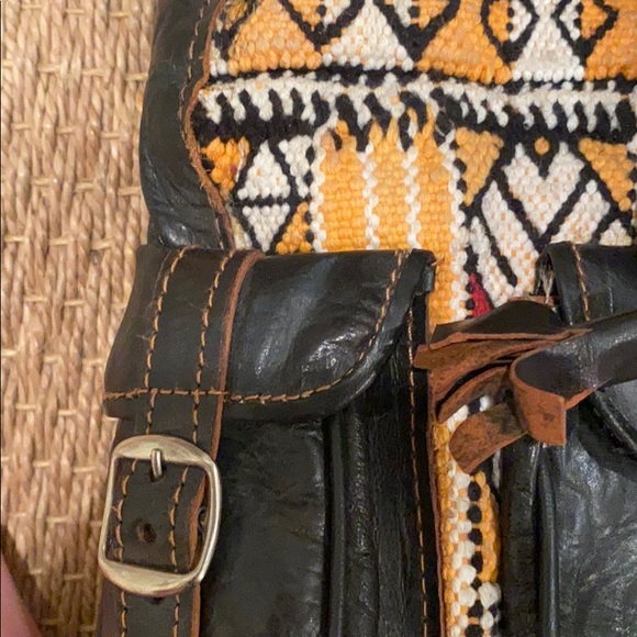 Leather backpack - Picture 4 of 4